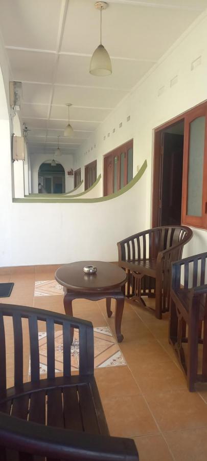 Ocean View Tourist Guest House At Negombo Beach Near The Airport Extérieur photo