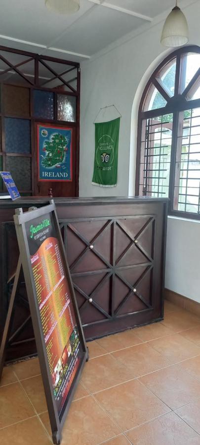 Ocean View Tourist Guest House At Negombo Beach Near The Airport Extérieur photo