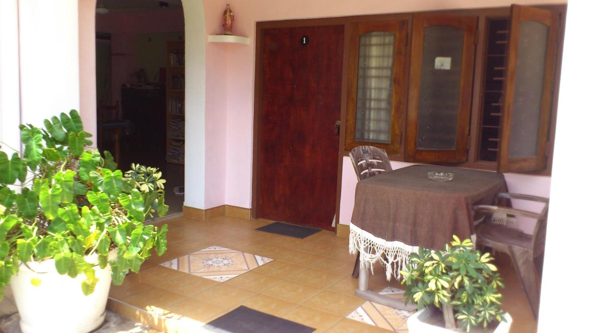 Ocean View Tourist Guest House At Negombo Beach Near The Airport Extérieur photo