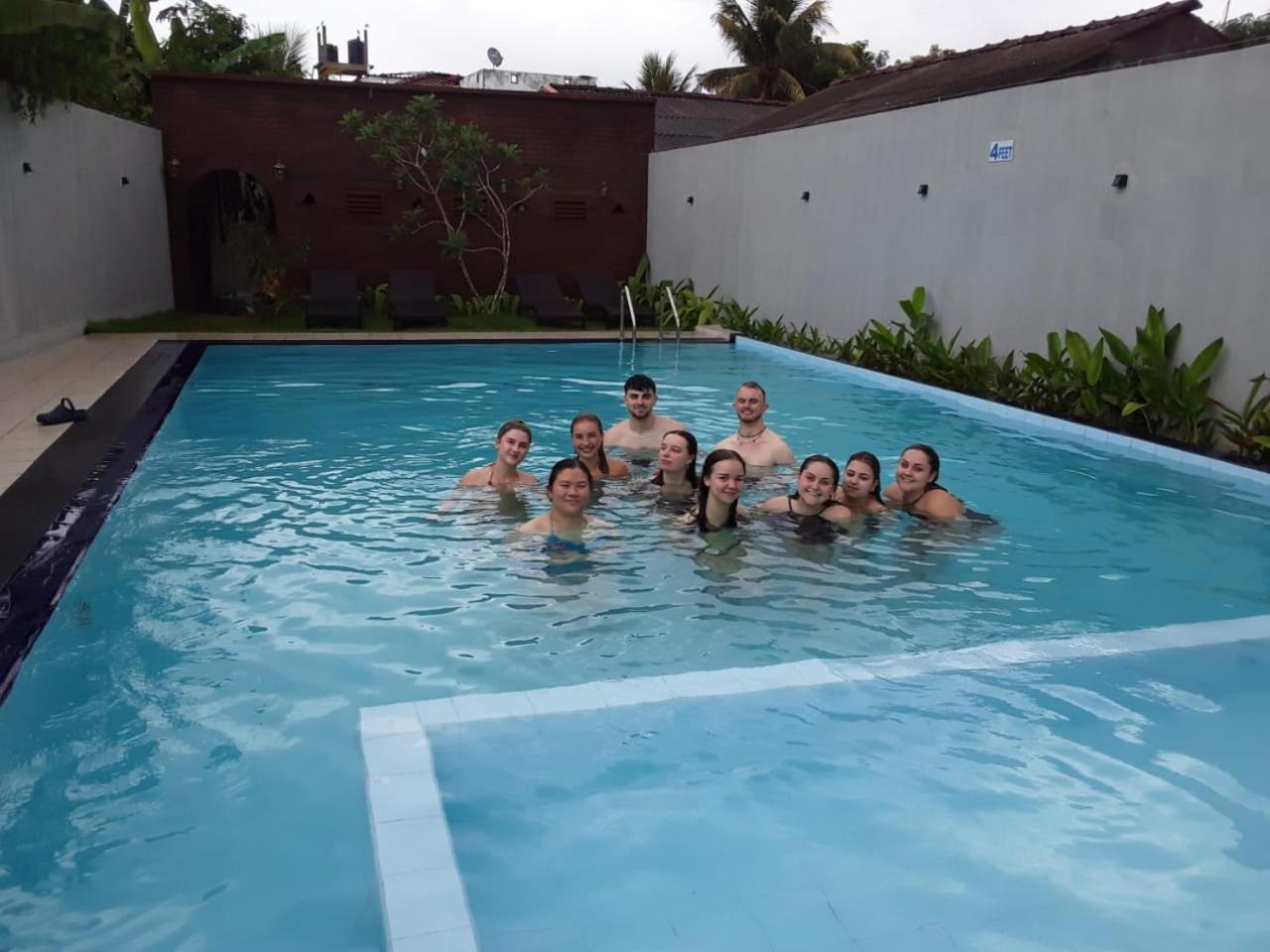 Ocean View Tourist Guest House At Negombo Beach Near The Airport Extérieur photo