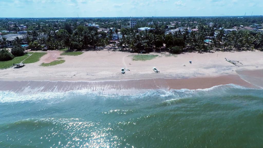 Ocean View Tourist Guest House At Negombo Beach Near The Airport Extérieur photo