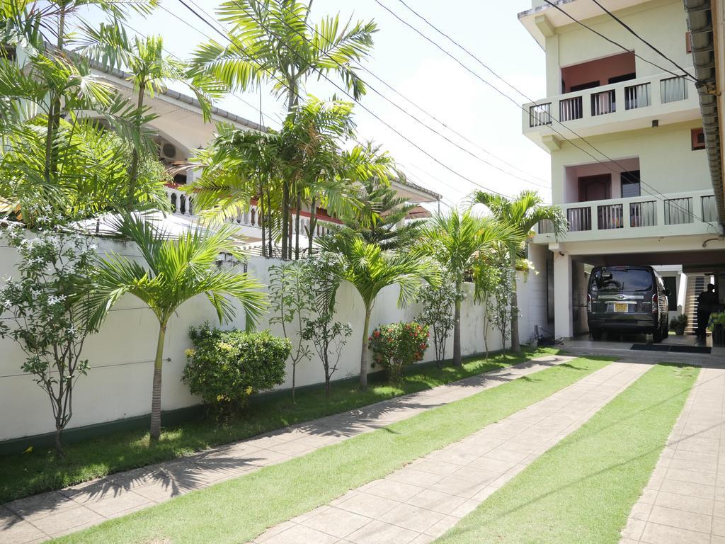 Ocean View Tourist Guest House At Negombo Beach Near The Airport Extérieur photo